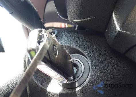 2020 Kia Forte Lxs z USA, uszkodzony, nr VIN 3KPF24AD6LE144144